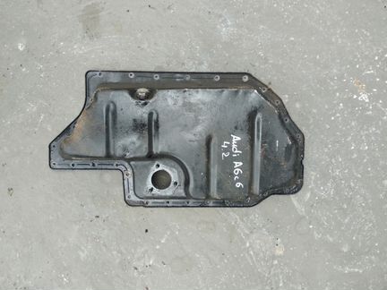 Поддон двигателя б/у Audi A6 4.2 2004-2011