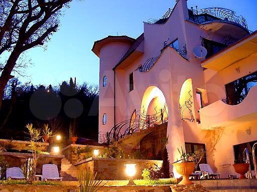 Комната 40 м², 2/4 эт.