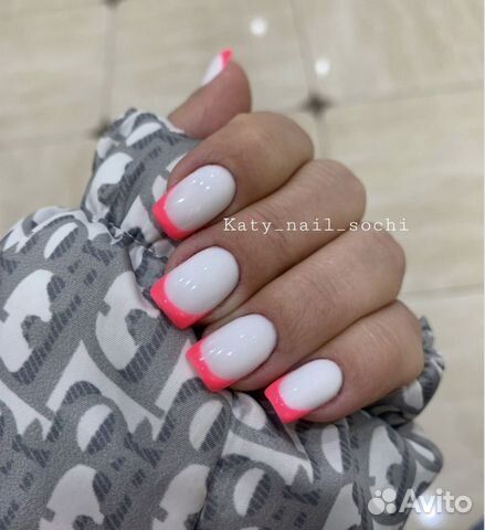 Маникюр, Педикюр