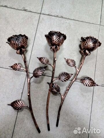 Роза кованая