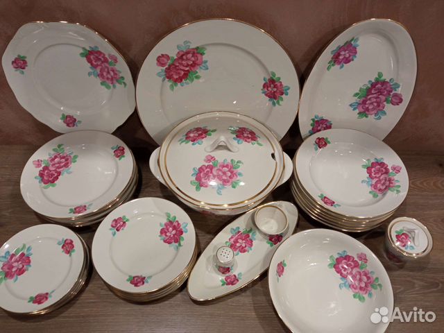 Столовый сервиз новый