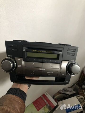 Штатная магнитола на highlander 86120-48n10-c0