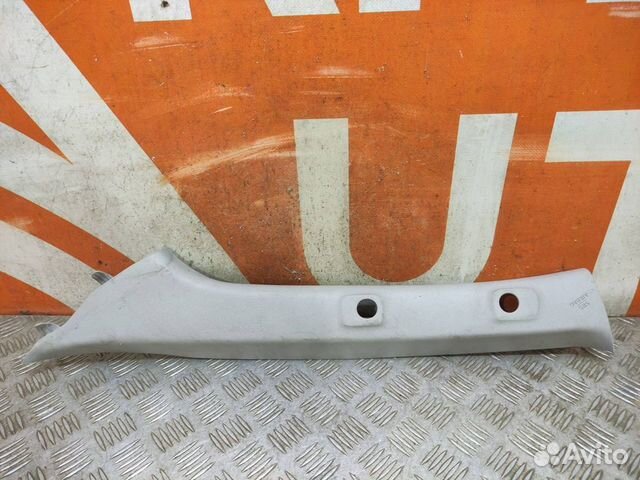 Обшивка стойки передняя левая Toyota Fortuner 2