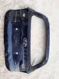 Крышка багажника Hyundai santa fe 2019 год