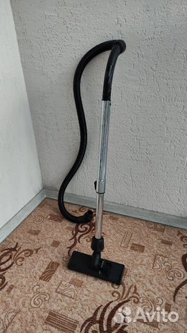 Шланг, труба и щётка для пылесоса