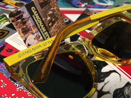 Очки Gangnam Style, Milano