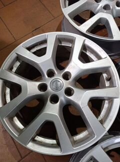 Диски бу оригинал R18 P на Nissan