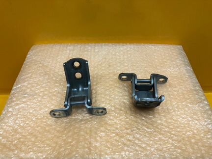 Петли двери передние Nissan Murano Z52 2014-2020