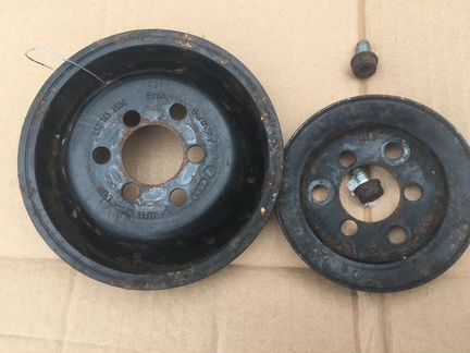 Шкив насоса гур 058145255C vw passat b5, Audi A