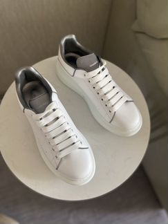 Кеды/кроссовки Alexander McQueen светящиеся