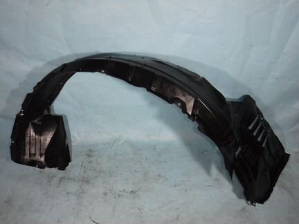 Подкрылок передний правый Pajero 3 / Montero 3