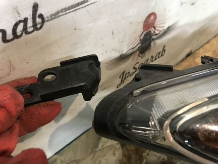 Фара правая Mazda 3 BL Хэчбэк