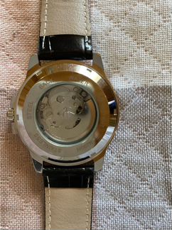 Часы новые