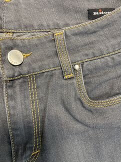 Джинсы Kiton