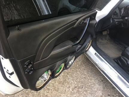 Дверные карты Opel Astra j gtc