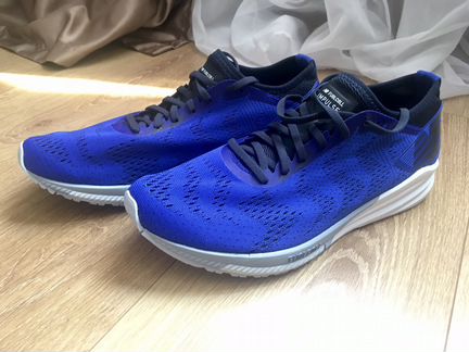 Кроссовки New Balance (новые)