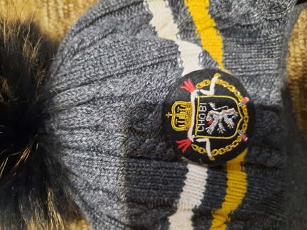 Зимняя шапка chobi