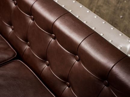 Кожаный Диван лофт Boxy Chair Авиатор из металла