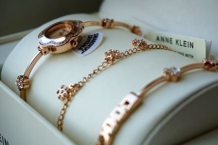 Часы наручные женские Anne Klein 3182rgst (США)