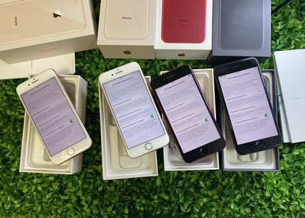 iPhone 8 64Gb 4 телефона Золото/Черный /красный