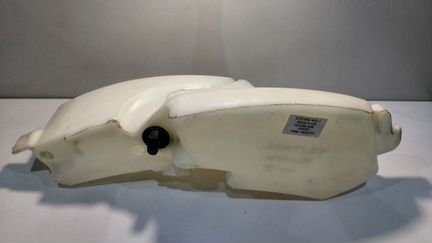 Бачок омывателя Bentley Continental Flying Spur 3W