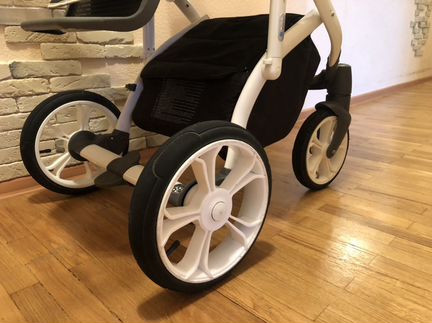 Коляска Roan bass soft 2в1