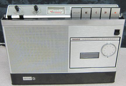 Philips-2205-кассетный магнитофон 1967 год