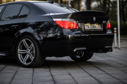 Карбоновый багажник Siebon дактейл Bmw m5 e60