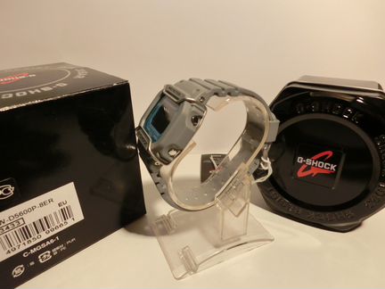 Casio DW-D5600P-8E новые