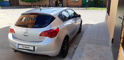 Opel Astra 1.4 AT, 2011, 114 780 км