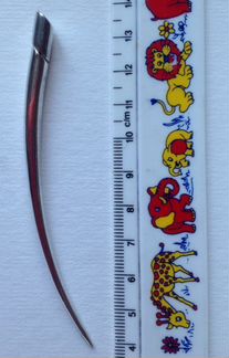 Серьга клык серебряный