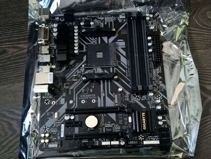 Материнская плата