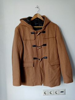 Пальто и кожаная куртка Zara пуховик