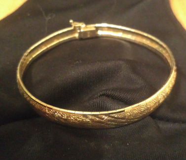 Золотой браслет