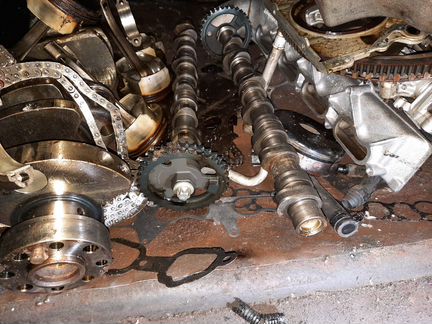 Распредвал для Mercedes G class W463 G55 AMG