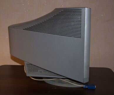 Монитор ЭЛТ LG Flatron EZ T710PH