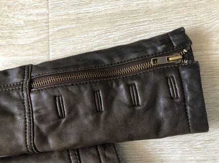 Кожаная куртка женская