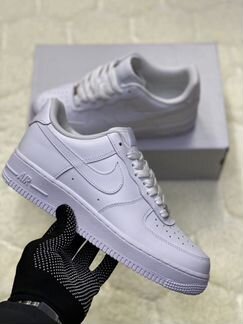 Кроссовки Nike