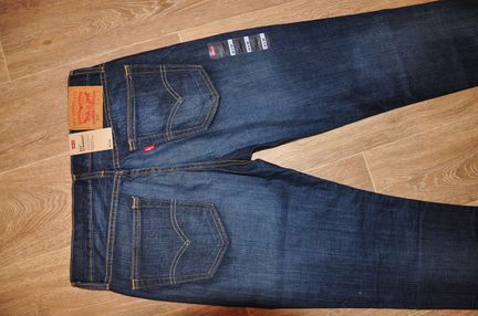 Levis 514 Straight Fit W30L32