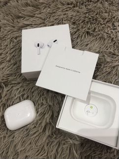 Наушники AirPods Pro wireless charging case
