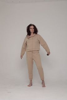 Утепленный женский спортивный костюм