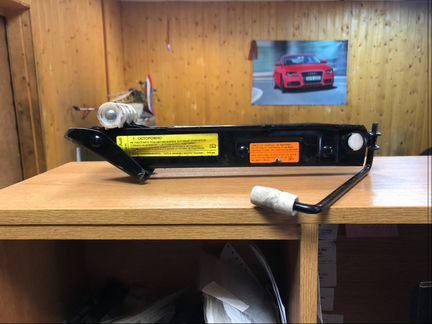 Домкрат 4G0011031F Audi A6 4G C7