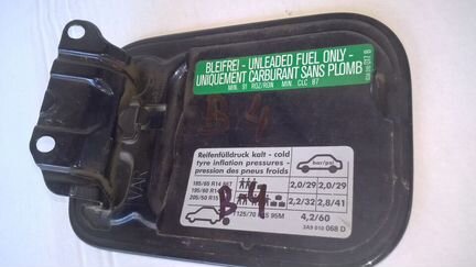 Лючок бензобака на Фольксваген Пассат / Passat В-4