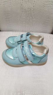 Кроссовки 26 размер