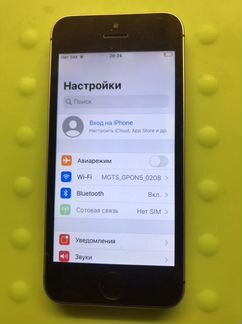 Телефон iPhone SE