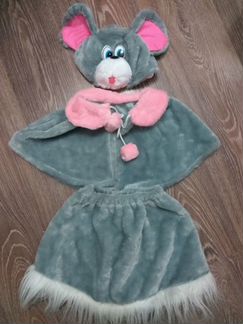 Костюмы новогодние и рюкзак меховой