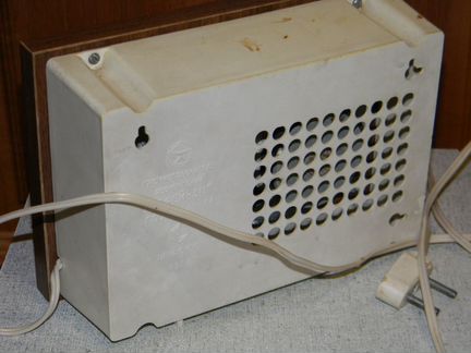 Радиоприемник времен СССР