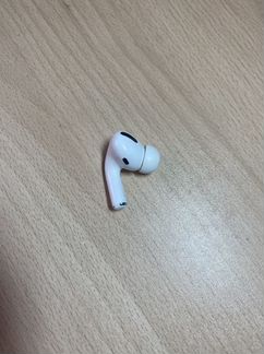 Левый наушники от Airpods Pro
