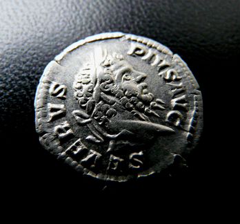 Антика. Рим. Септимий Север. Денарий. Юпитер