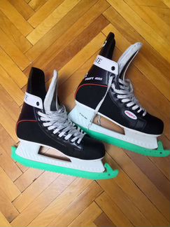 Коньки хоккейные 43 размер